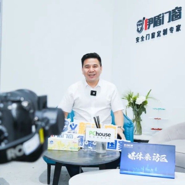 2022中國建博會丨伊盾展廳人氣火爆 捷報頻傳！