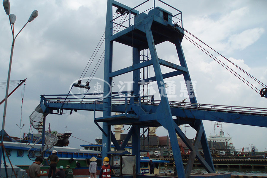 簡(jiǎn)易式袋包裝船機(jī)